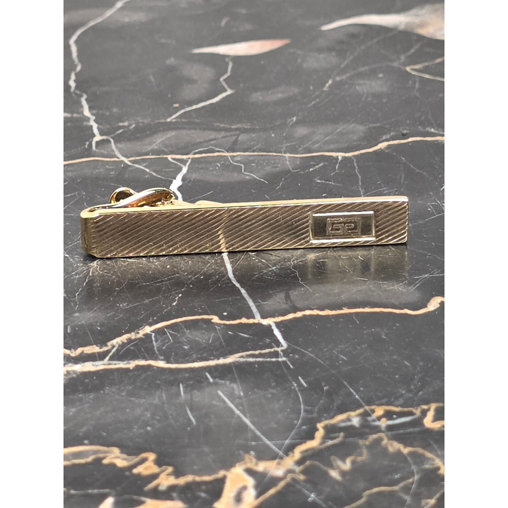 Rare Givenchy Paris Vintage 1980s Gold Tone Diagonal Ribbed 4G Logo Tie Clip